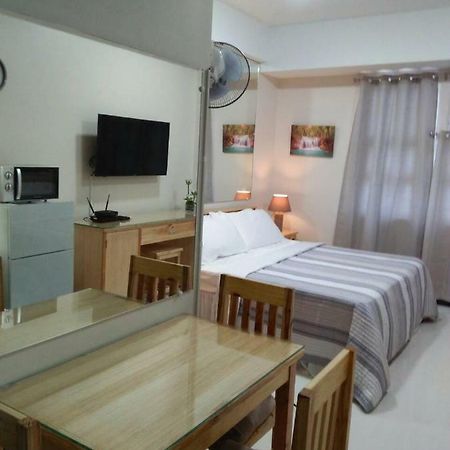 101 Newport Blvd Condotel Манила Экстерьер фото